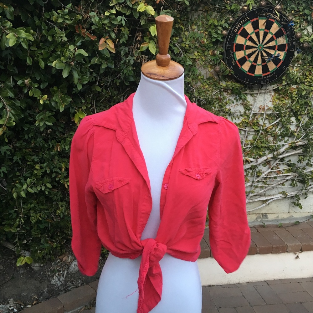 Chocolate 3/4 Sleeve Tie Crop (S)
